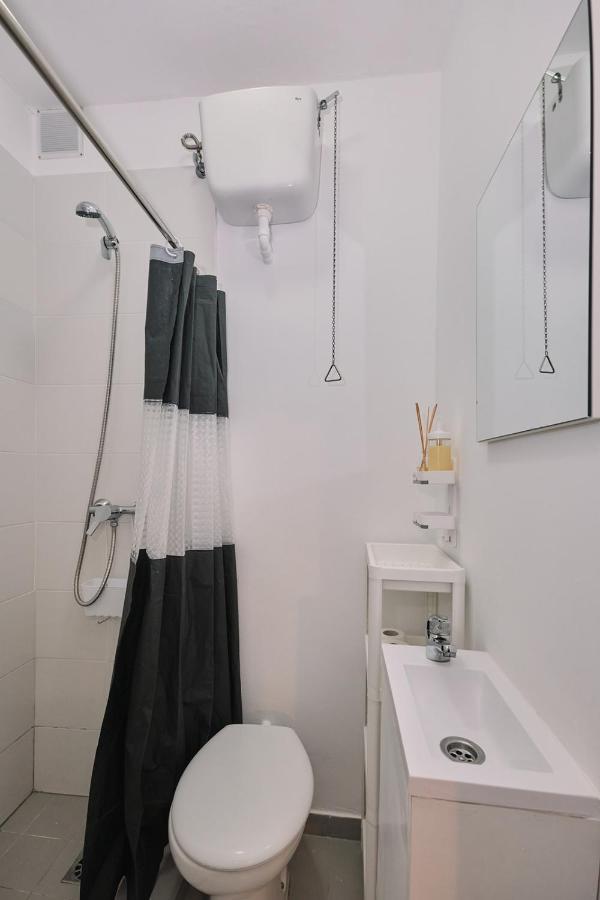 Dada Coliving & Rooms By Serendipia Turismo Сантьяго-де-Компостела Екстер'єр фото